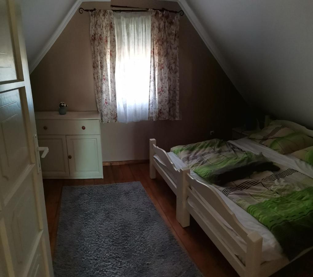 Villa Kotnyek Nyaralo Balatonkeresztúr Exterior foto